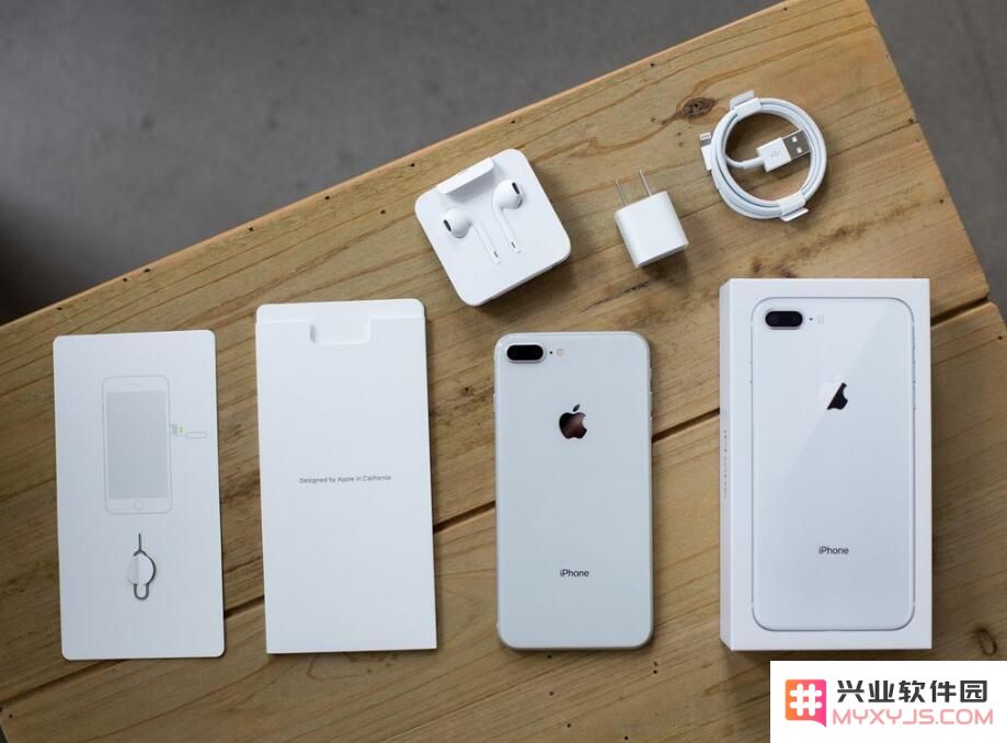 购买 iPhone，你会选择国行还是更便宜的美版？