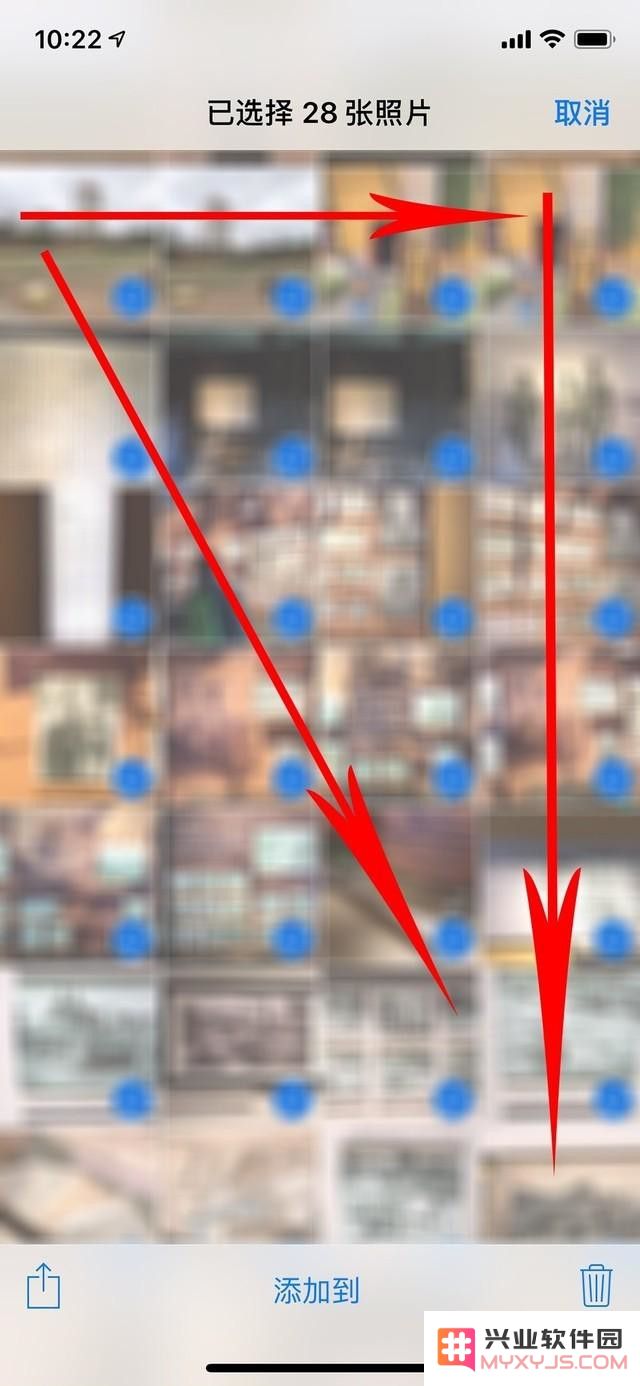 如何在苹果iPhone手机上快速批量删除多张照片来释放存储空间