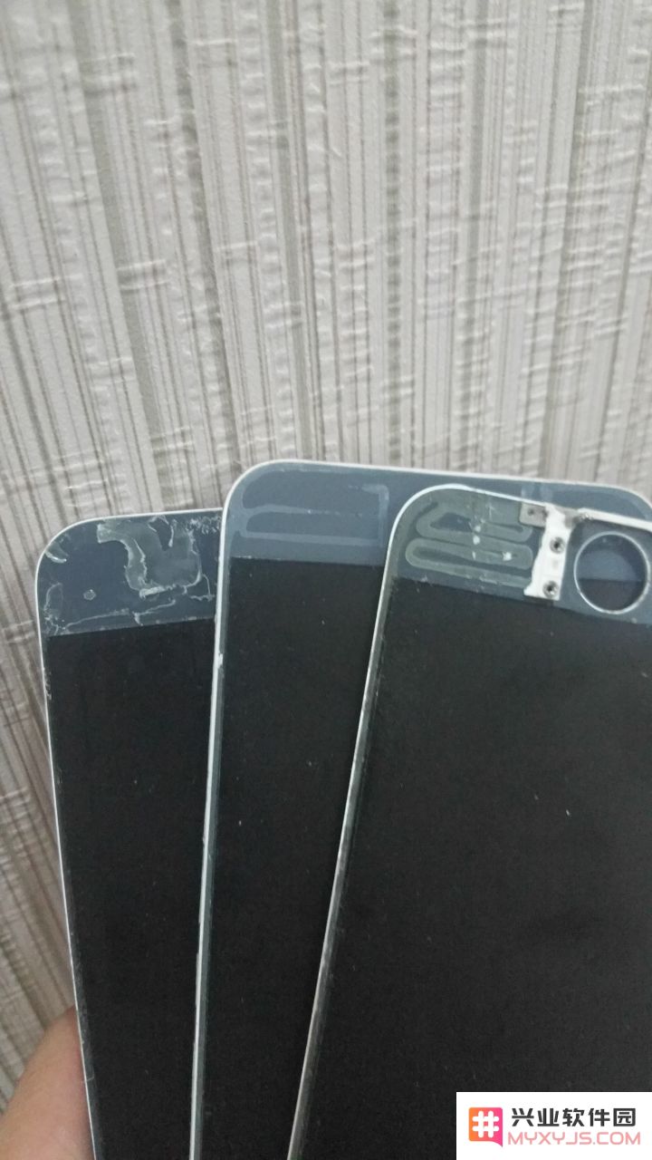 iPhone 液晶屏幕供应商有哪几家？第三方屏幕与原装屏幕有什么不同？