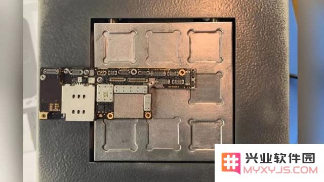 如何避免购买到单实体卡版修改为双实体卡的 iPhone XS Max？