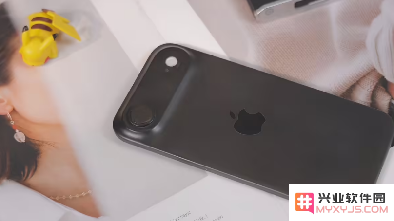 在复杂的社会环境中探究个人价值观的重要性：如何理解自我与他人关系的动态变化